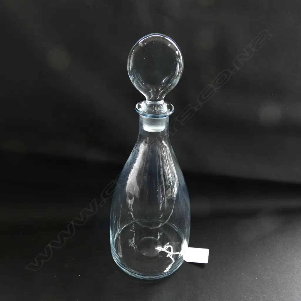 A Strombergshyttan glass decanter, Image 1++